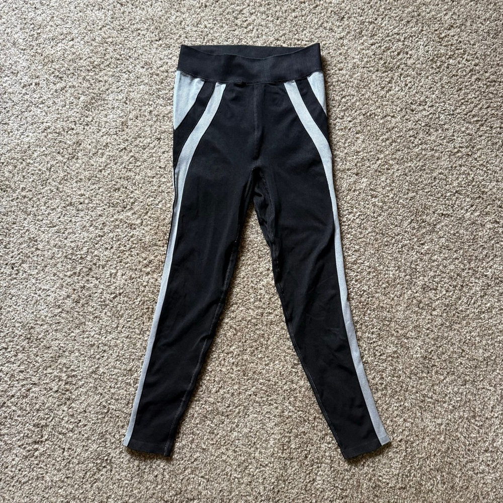 Free People Movement Free Kick Leggings NWOT Size M/L Black Combo - Picture 6 of 7